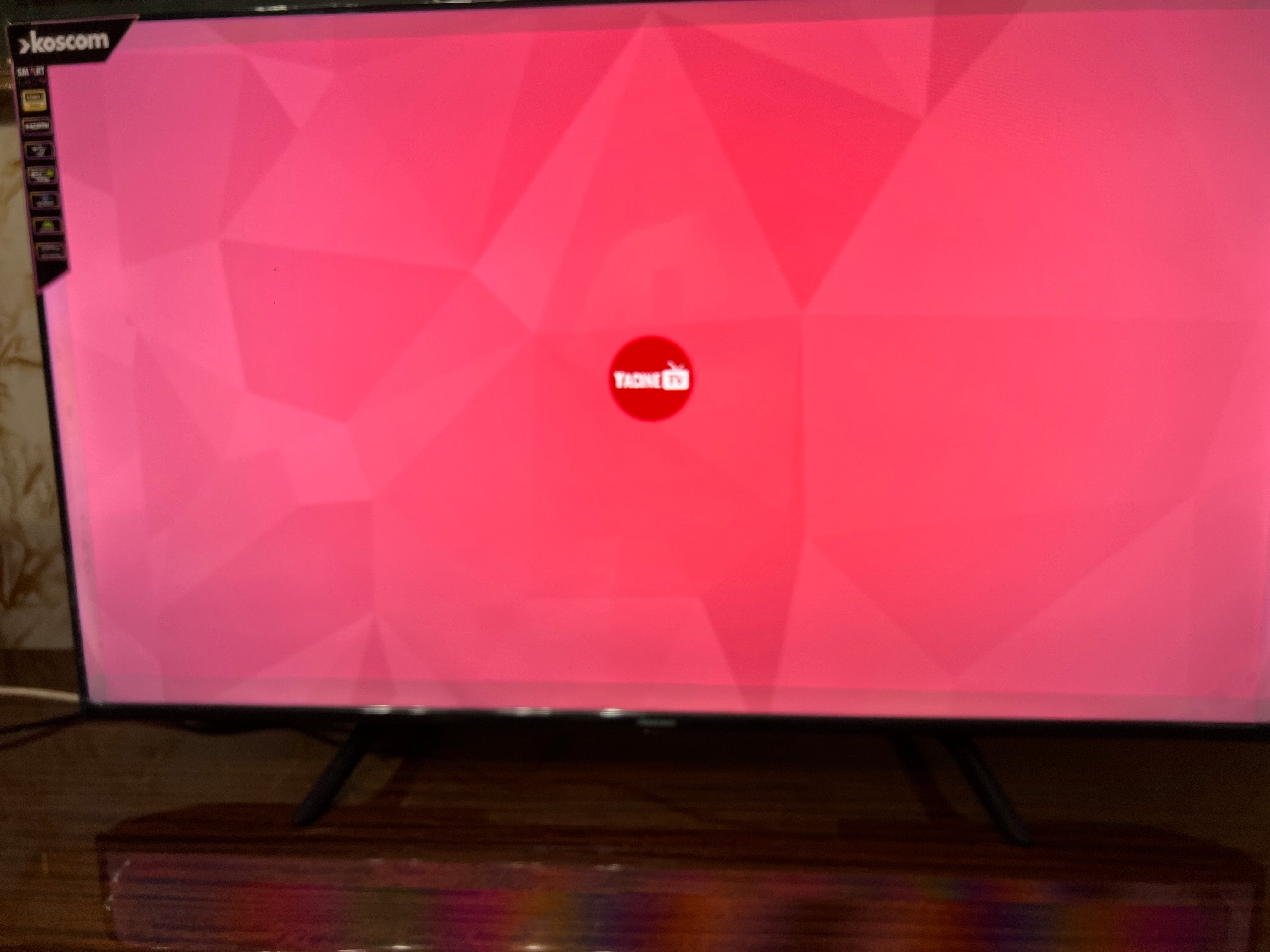 TV KOSCOM Smart  android 14 **