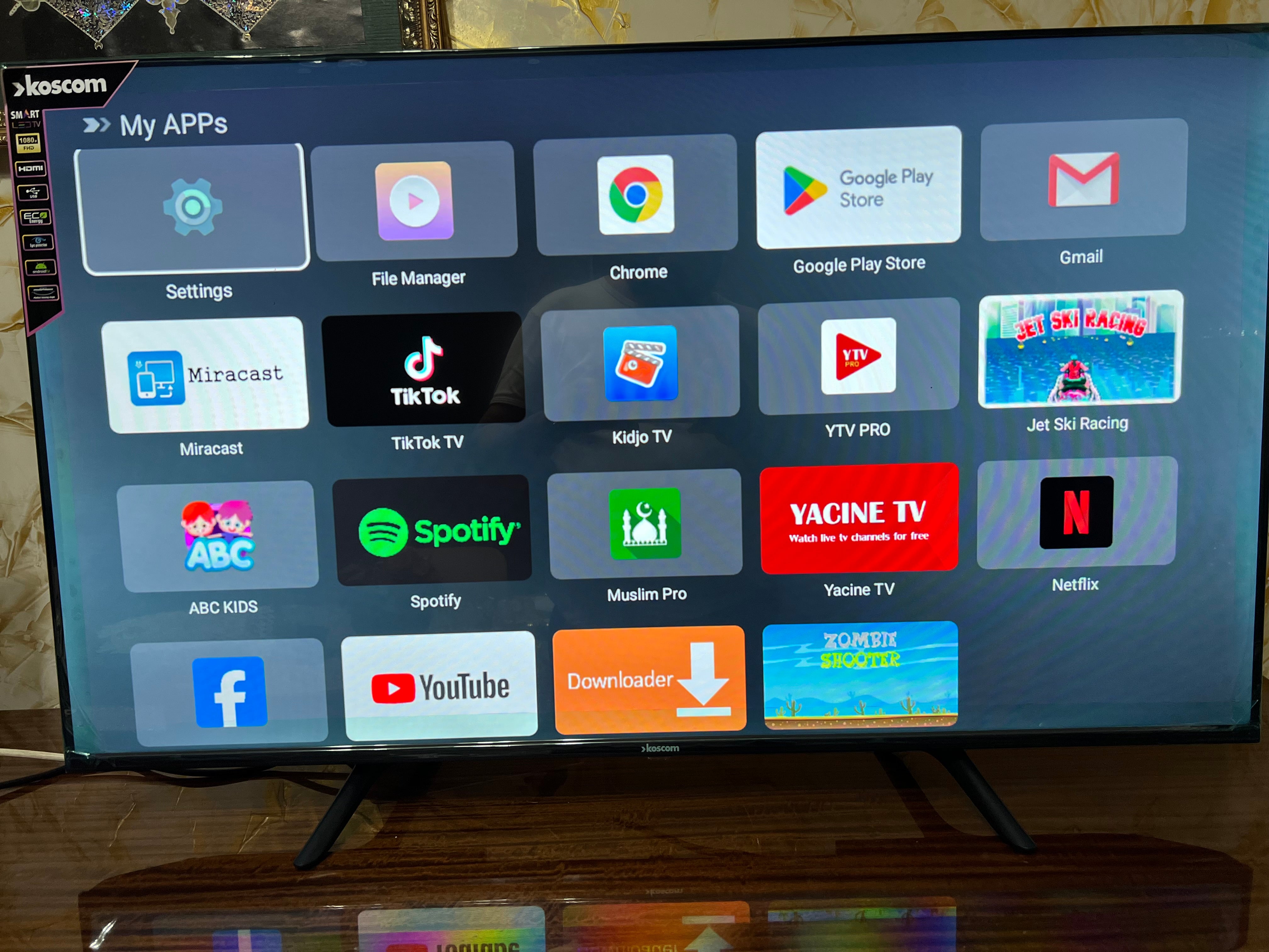 TV KOSCOM Smart  android 14 **