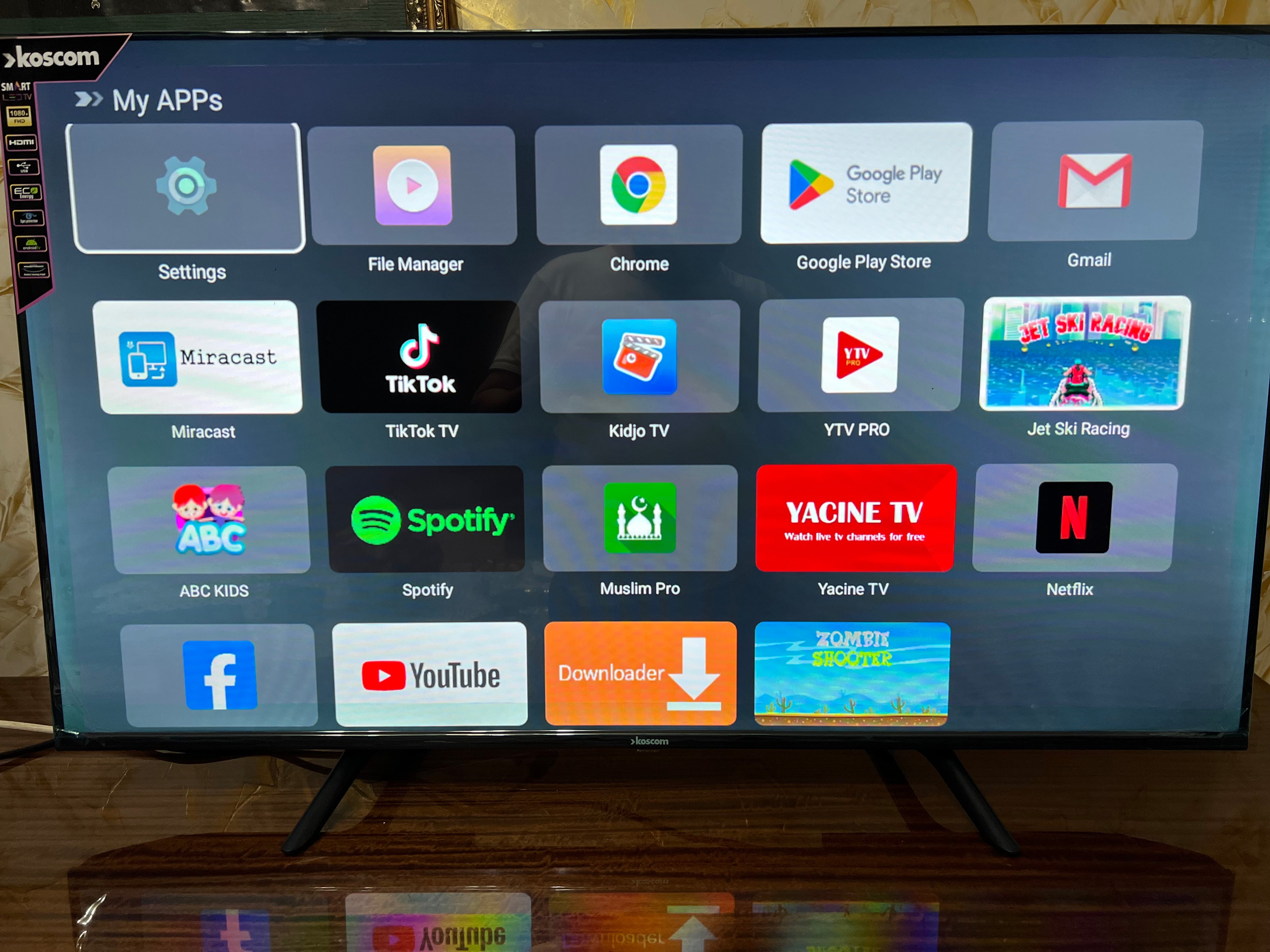 TV KOSCOM Smart  android 14 **