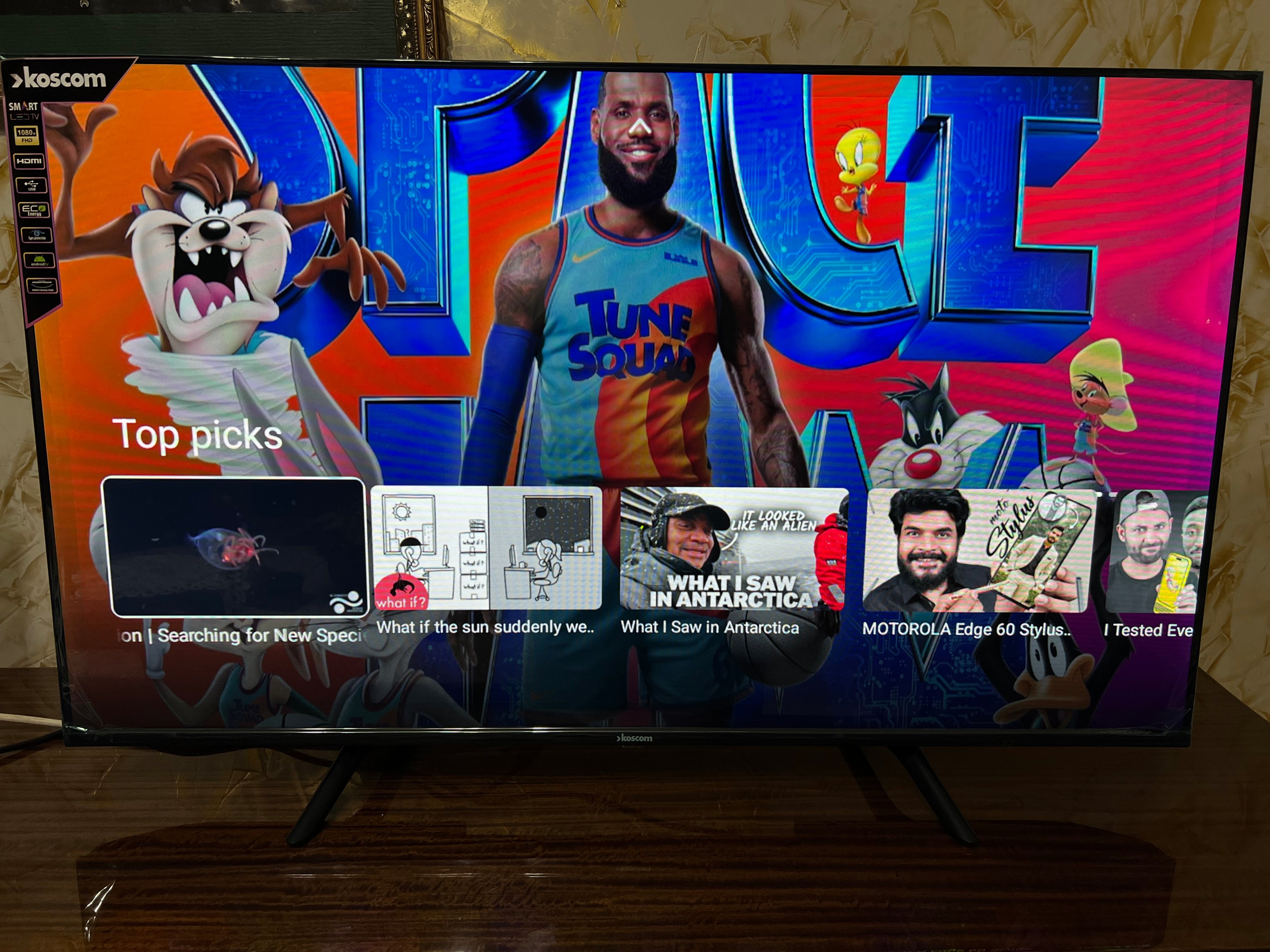 TV KOSCOM Smart  android 14