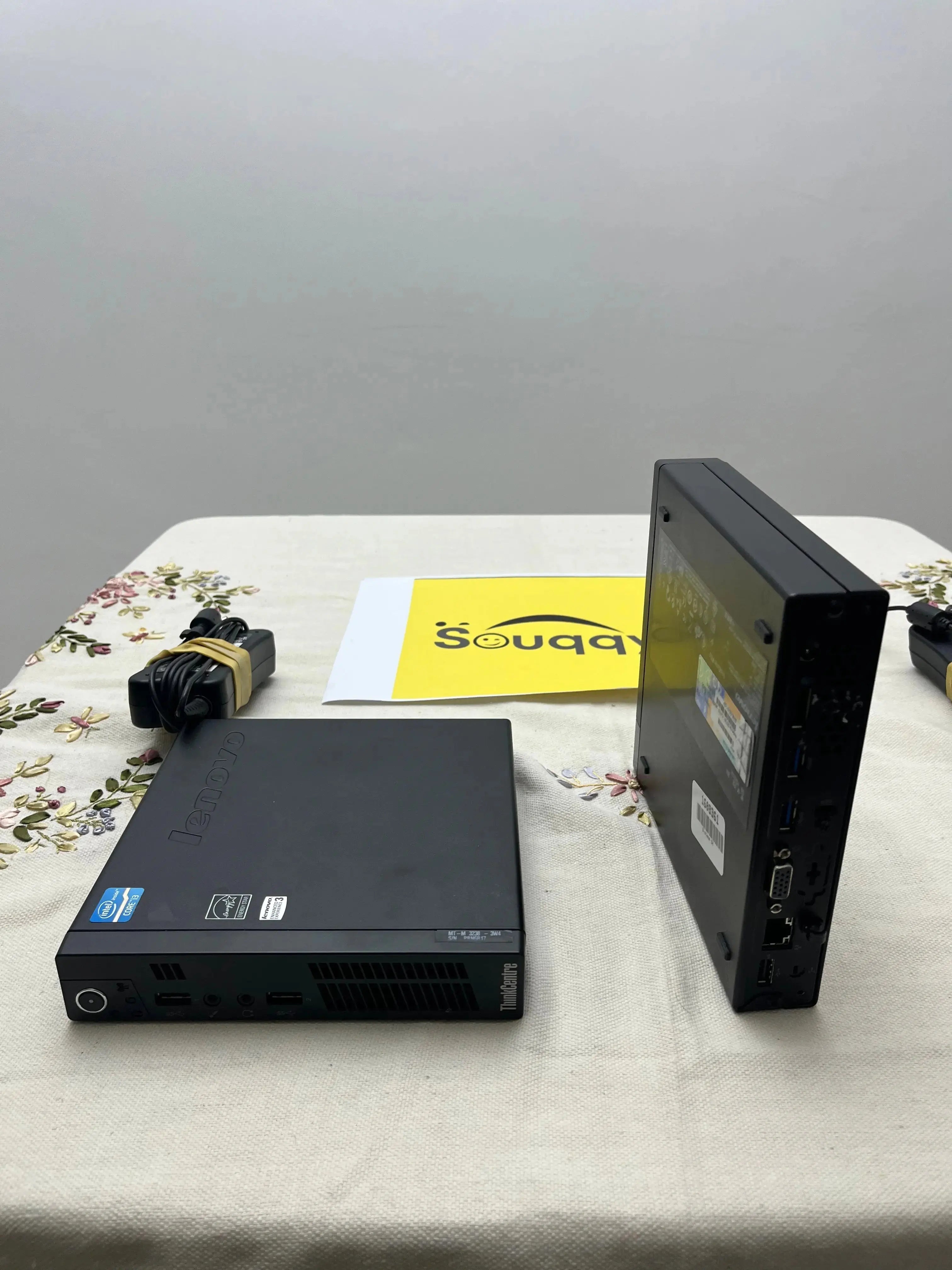 Mini unité Lenovo ThinkCentre i3, 3e génération, 500 Go HDD, Windows 10, bon état **