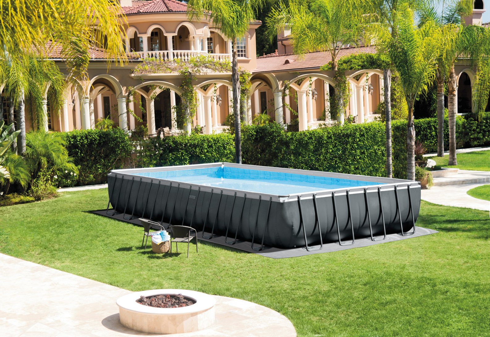 Piscine Ultra XTR rectangulaire 9.75 x 4.88 x 1.32 m